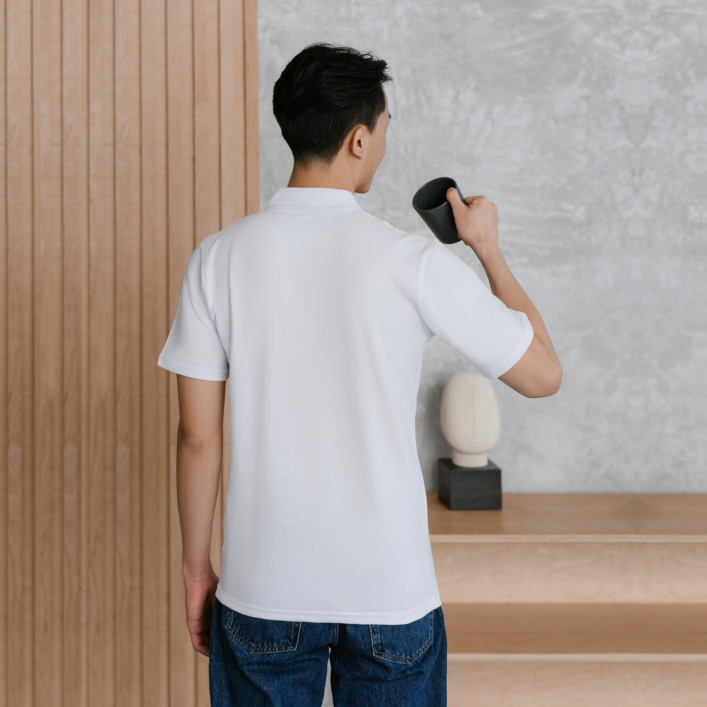 White Men's Solid Regular Fit Polo